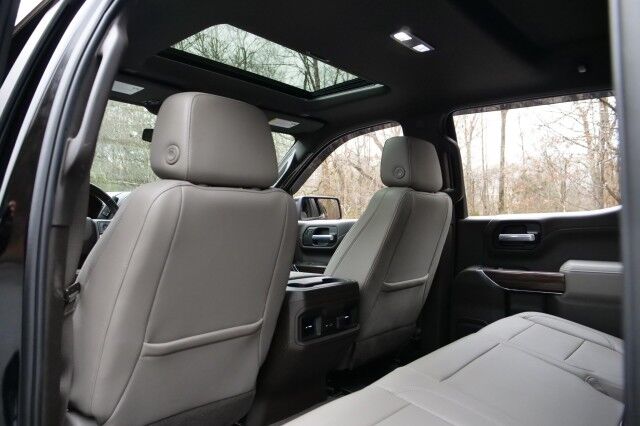 2021 Chevrolet Silverado 1500 LT Trail Boss 4X4 / Leer Bed Cap / 6.2L V8! High Point NC