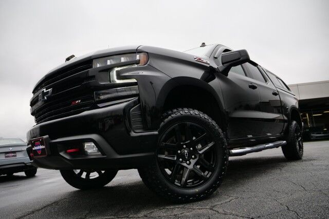 2021 Chevrolet Silverado 1500 LT Trail Boss 4X4 / Leer Bed Cap / 6.2L V8! High Point NC