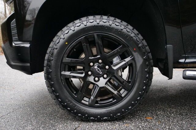 2021 Chevrolet Silverado 1500 LT Trail Boss 4X4 / Leer Bed Cap / 6.2L V8! High Point NC