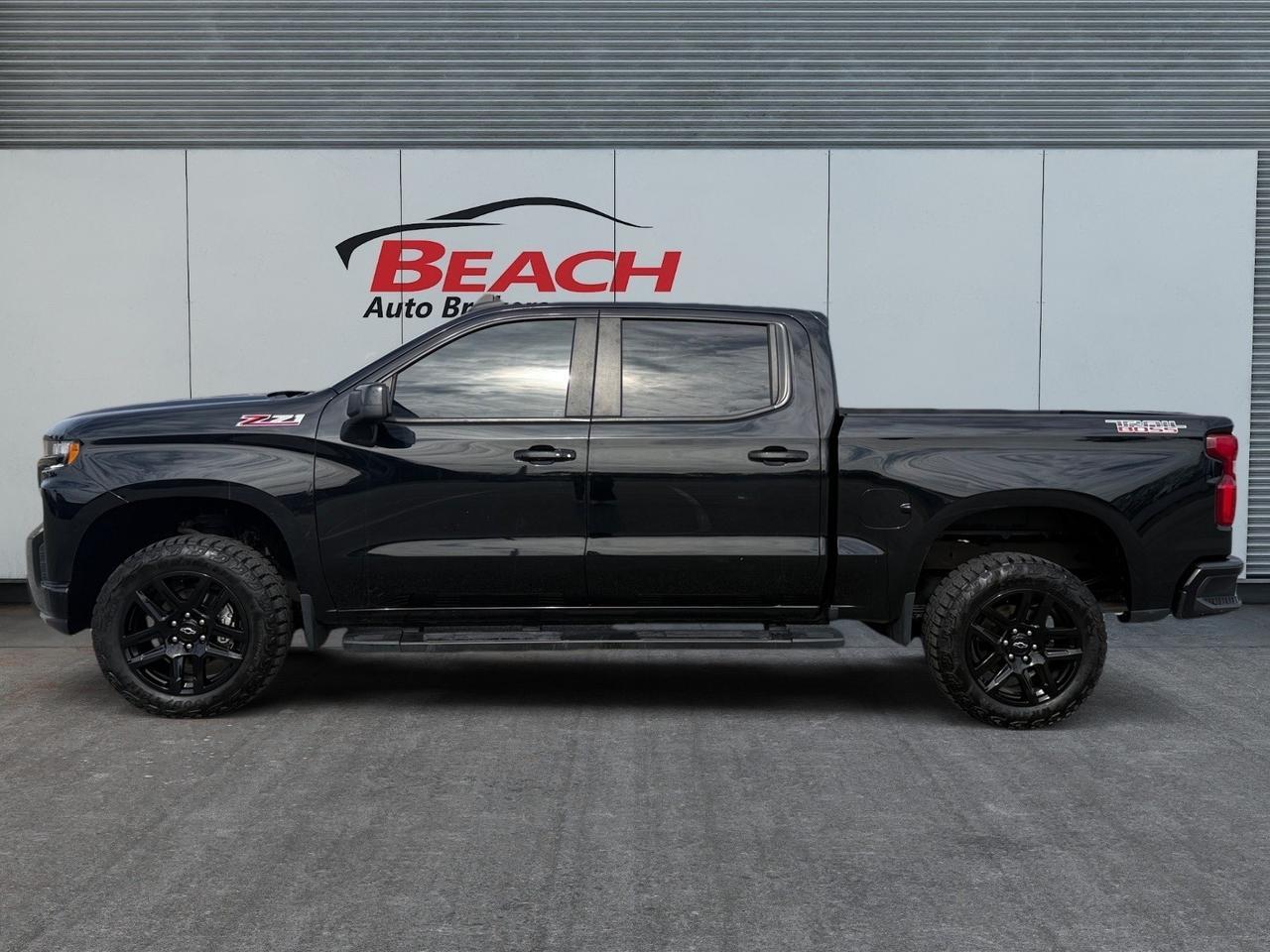 2021 Chevrolet Silverado 1500 LT Trail Boss, HEATED SEATS, HEATED STEERING WHEEL, APPLE CARPLAY/ANDROID AUTO, RED RECOVERY HOOKS, UNIVERSAL GARAGE DOOR OPENER, REAR SLIDING WINDOW, BACKUP CAMERA, SUNROOF, WIFI, COME AND TEST DRIVE THIS CHEVROLET SILVERADO TODAY! Norfolk VA