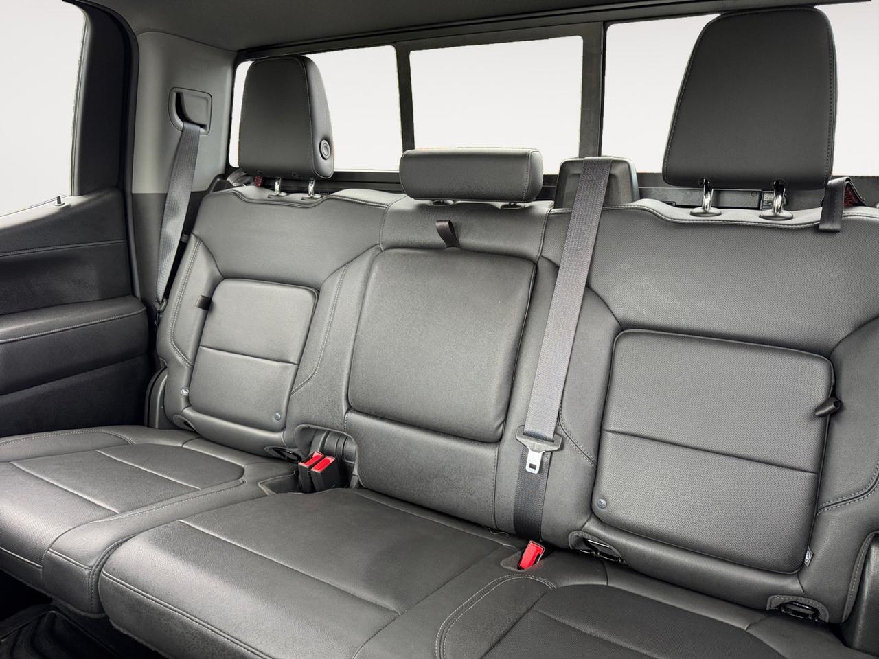 2021 Chevrolet Silverado 1500 LTZ, MEMORY DRIVER SEAT, HEATED & COOLED SEATS, BOSE SPEAKERS, SUNROOF, REMOTE START, APPLE CAR PLAY, 1 OWNER CLEAN CARFAX VEHICLE, THIS TRUCK IS LOADED WITH FEATURES- COME SEE WHY THIS IS THE PERFECT TRUCK FOR YOU!!! Norfolk VA