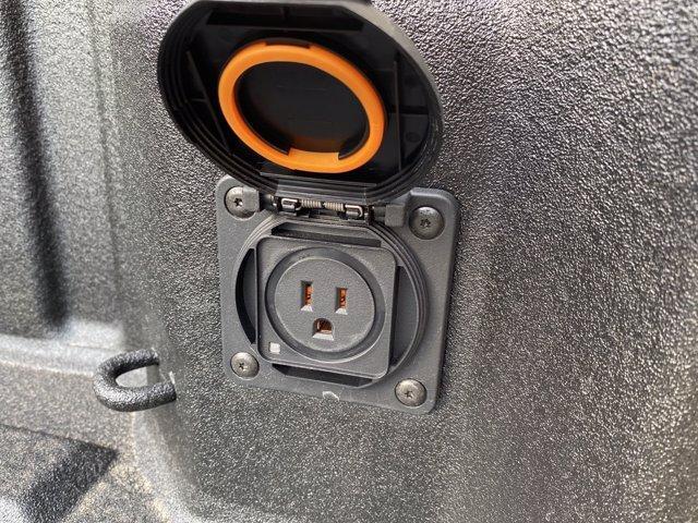 2021 Chevrolet Silverado 1500 LTZ Saukville WI