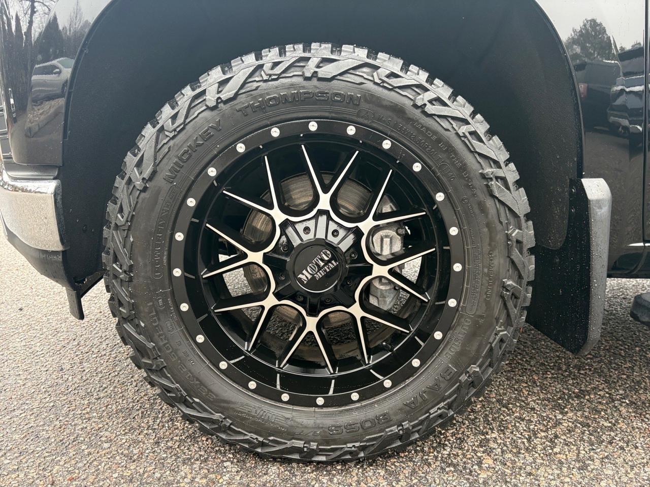 2021 Chevrolet Silverado 1500 LTZ, RUNNING BOARDS, BLIND SPOT ALERT, CUSTOM MOTO METAL WHEELS, HEADS-UP DISPLAY, SUNROOF, HEATED & VENTILATED SEATS, POWER TAILGATE, APPLE CARPLAY/ANDROID AUTO, TOW PACKAGE, POWER SLIDING REAR WINDOW, BACKUP CAMERA, THIS TRUCK HAS IT ALL! Virginia Beach VA