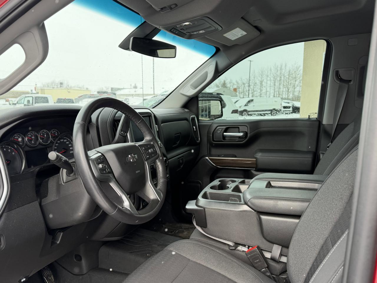 2021 Chevrolet Silverado 1500 RST Crew Cab 4WD | EcoTec3 V8 | Heated Seats | Remote Start | 8IN Touchscreen | Backup Camera Redwater AB