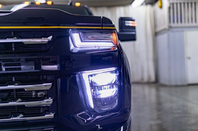 2021 Chevrolet Silverado 2500HD 4x4 Crew Cab LTZ Carhartt Edition Diesel Leather Roof Nav Red Deer AB