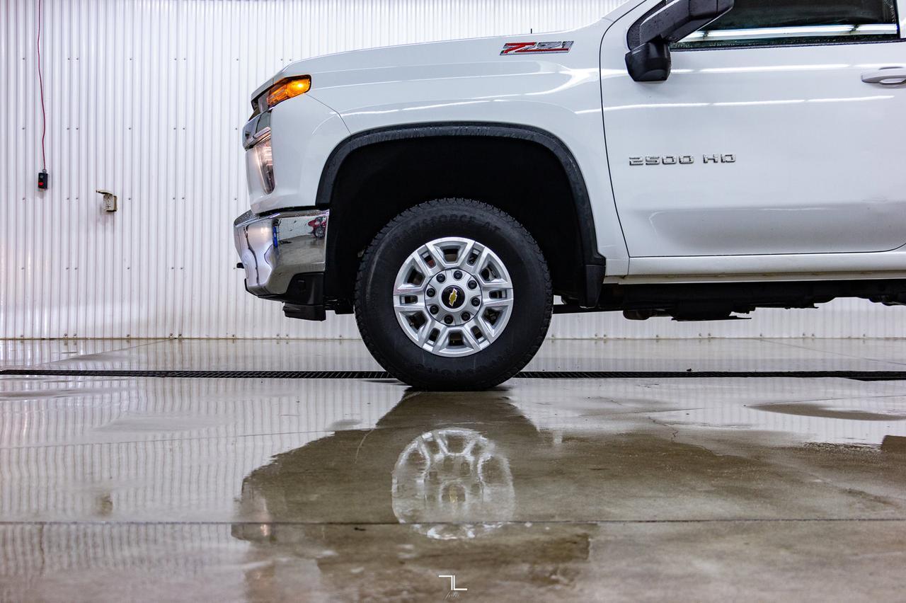 2021 Chevrolet Silverado 2500HD 4x4 Reg Cab LT Z71 Longbox BCam Red Deer AB