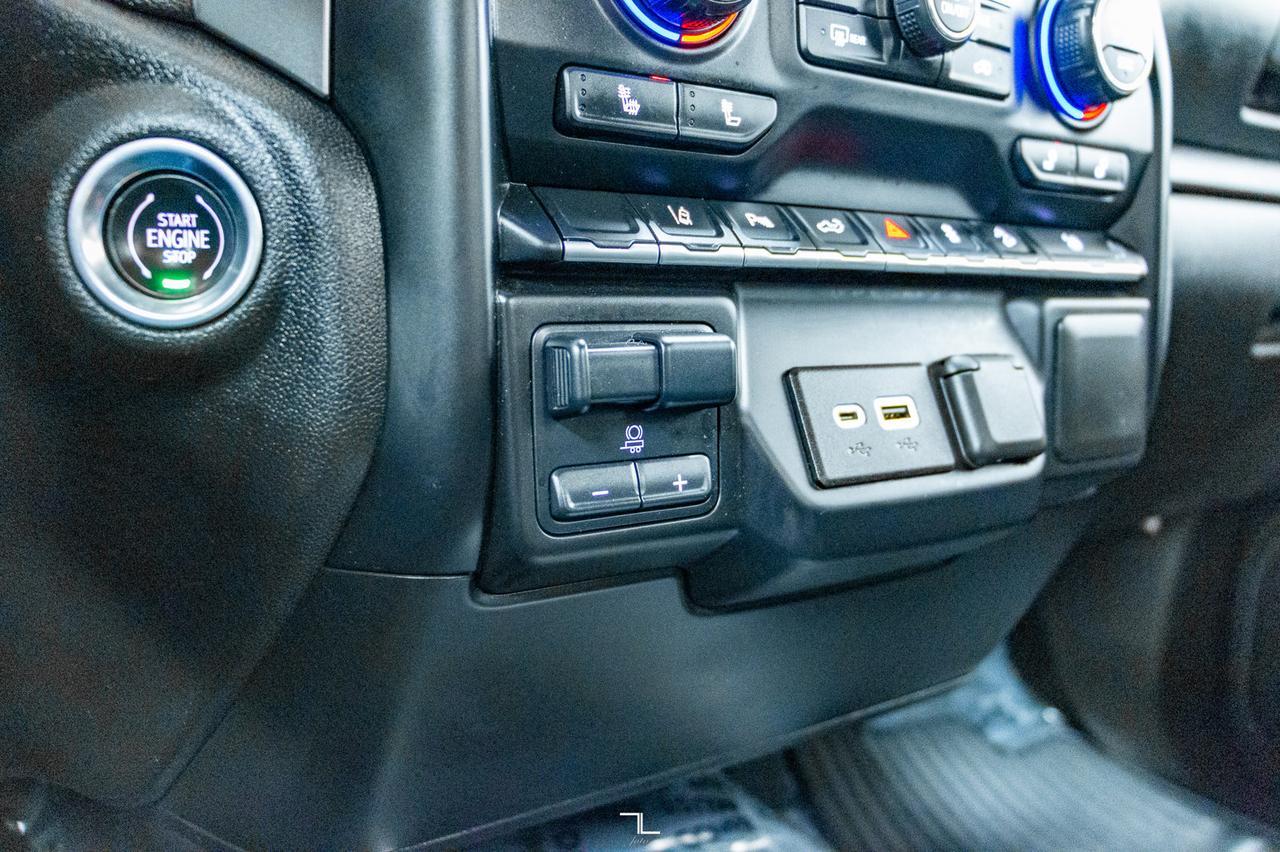 2021 Chevrolet Silverado 2500HD 4x4 Reg Cab LT Z71 Longbox BCam Red Deer AB