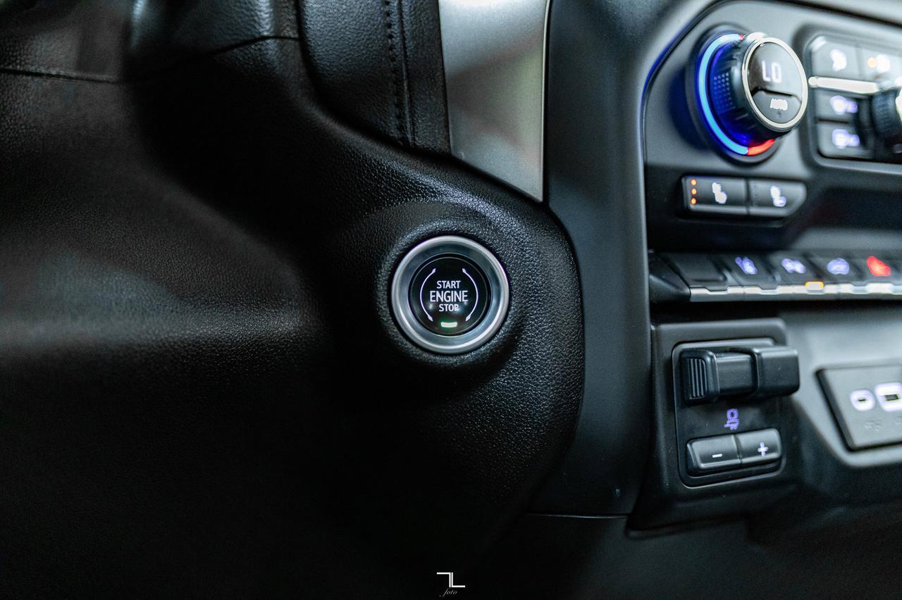 2021 Chevrolet Silverado 2500HD 4x4 Reg Cab LT Z71 PSeat BCam Red Deer AB