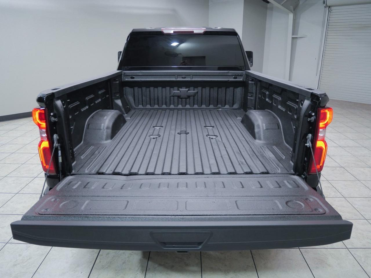 2021 Chevrolet Silverado 2500HD Custom 6.6L L8T Gas Engine 4x4 Mansfield TX