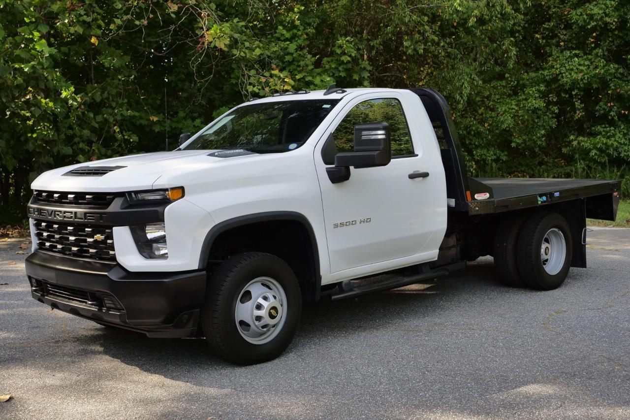 2021 Chevrolet Silverado 3500HD 4X4 / DRW / 6.6L V8 Diesel / CM Flat Bed! Lincolnton NC