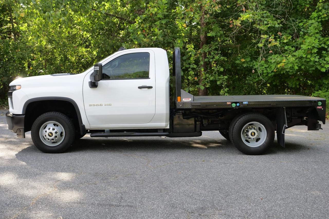 2021 Chevrolet Silverado 3500HD 4X4 / DRW / 6.6L V8 Diesel / CM Flat Bed! Lincolnton NC