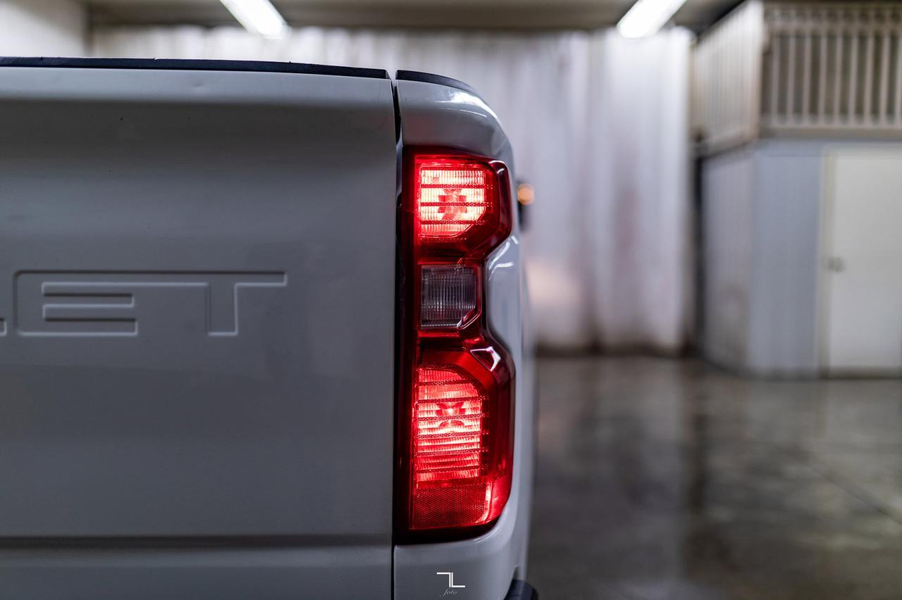 2021 Chevrolet Silverado 3500HD 4x4 Crew Cab LT Longbox Diesel BCam Red Deer AB