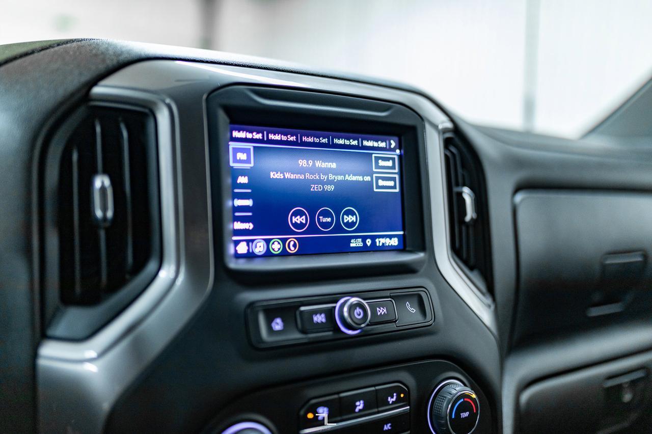 2021 Chevrolet Silverado 3500HD 4x4 Crew Cab LT Longbox Diesel BCam Red Deer AB