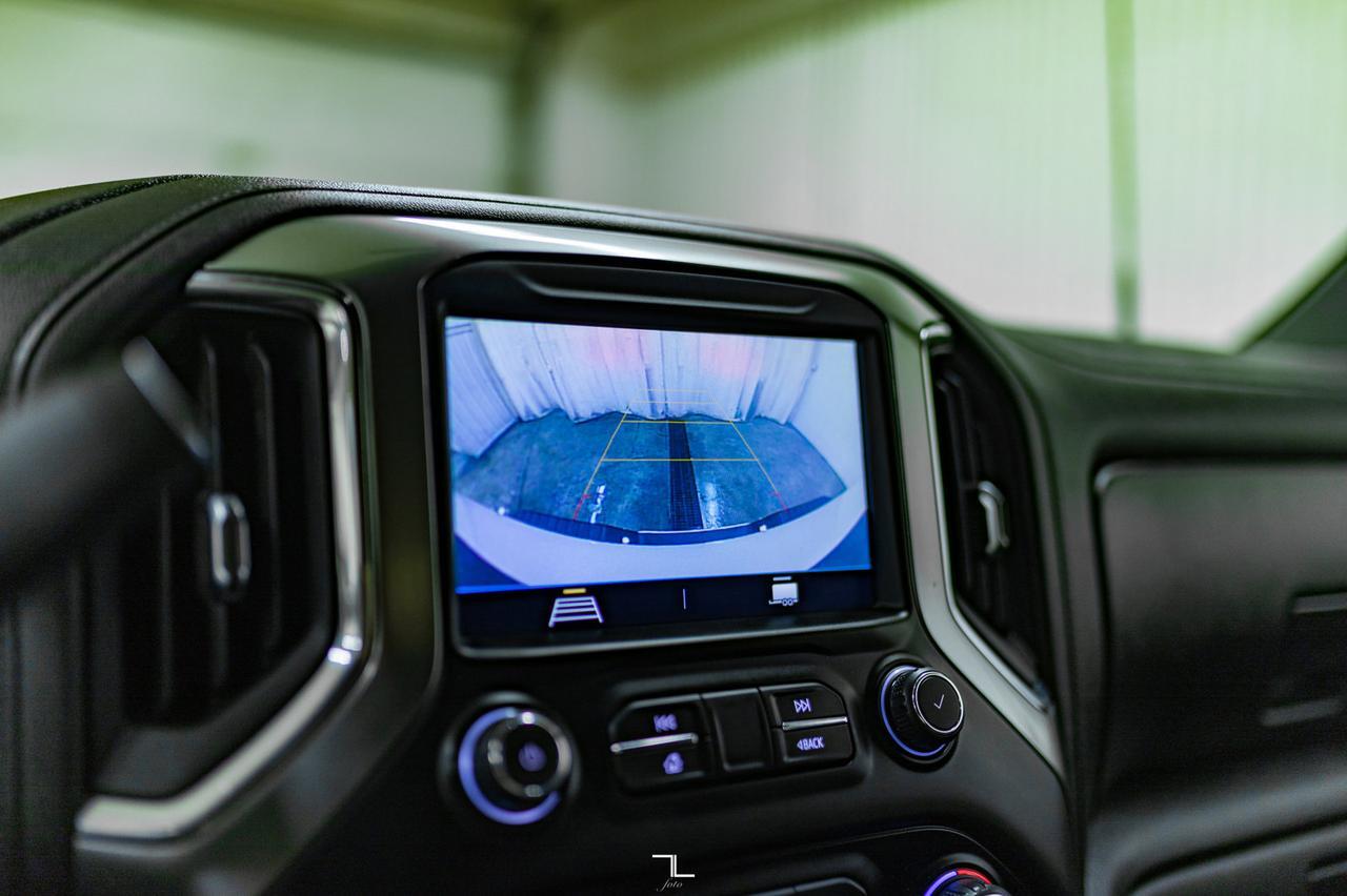 2021 Chevrolet Silverado 3500HD 4x4 Crew Cab LT Z71 Longbox Diesel BCam Red Deer AB