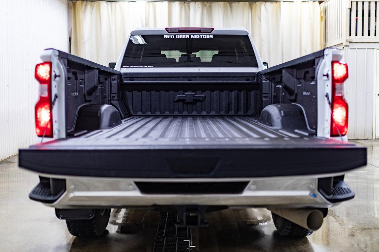 2021 Chevrolet Silverado 3500HD 4x4 Crew Cab LT Z71 Longbox Diesel BCam Red Deer AB