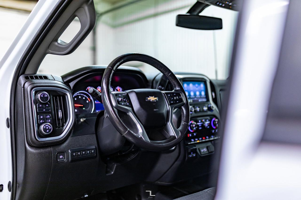 2021 Chevrolet Silverado 3500HD 4x4 Crew Cab LT Z71 Longbox Diesel BCam Red Deer AB