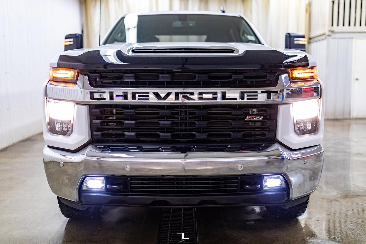 2021 Chevrolet Silverado 3500HD 4x4 Crew Cab LT Z71 Longbox Diesel BCam Red Deer AB