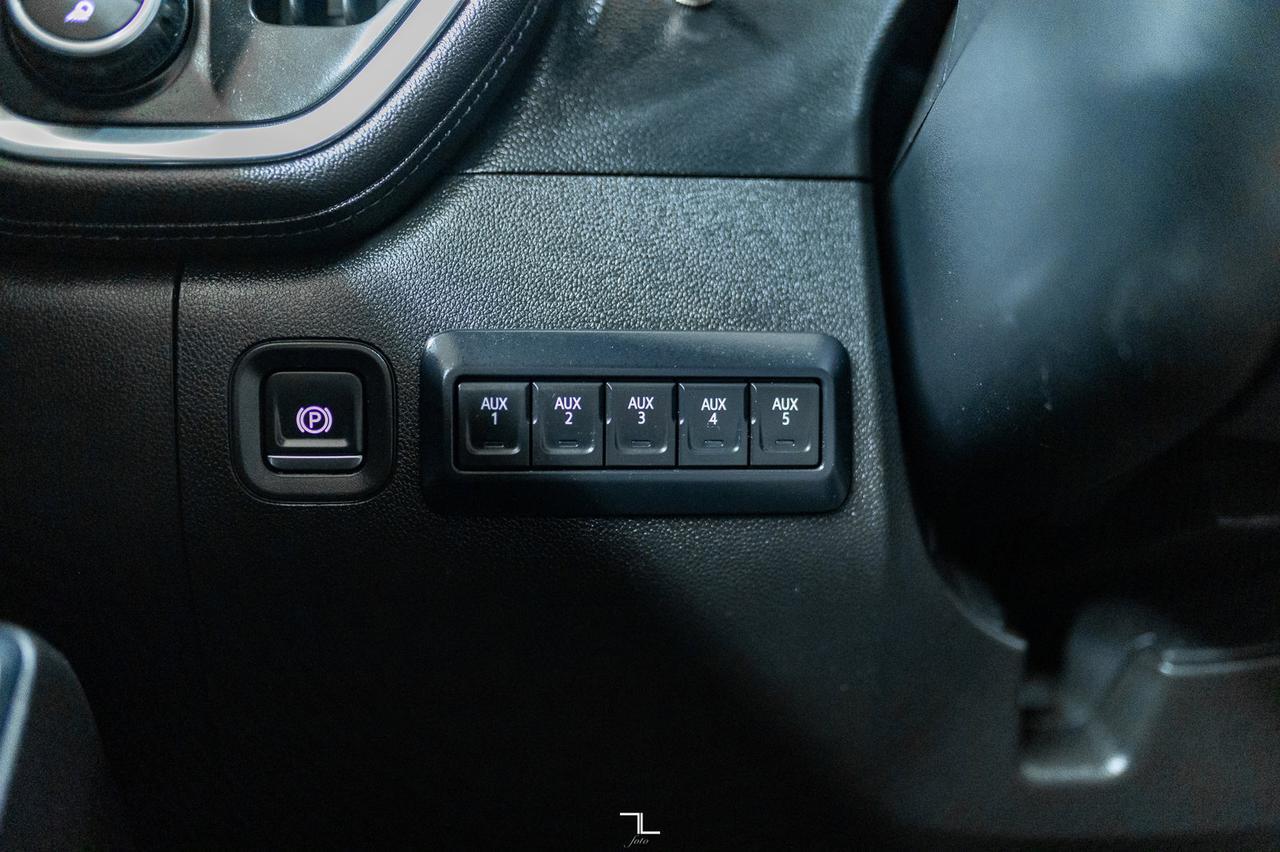 2021 Chevrolet Silverado 3500HD 4x4 Crew Cab LT Z71 Longbox Diesel BCam Red Deer AB