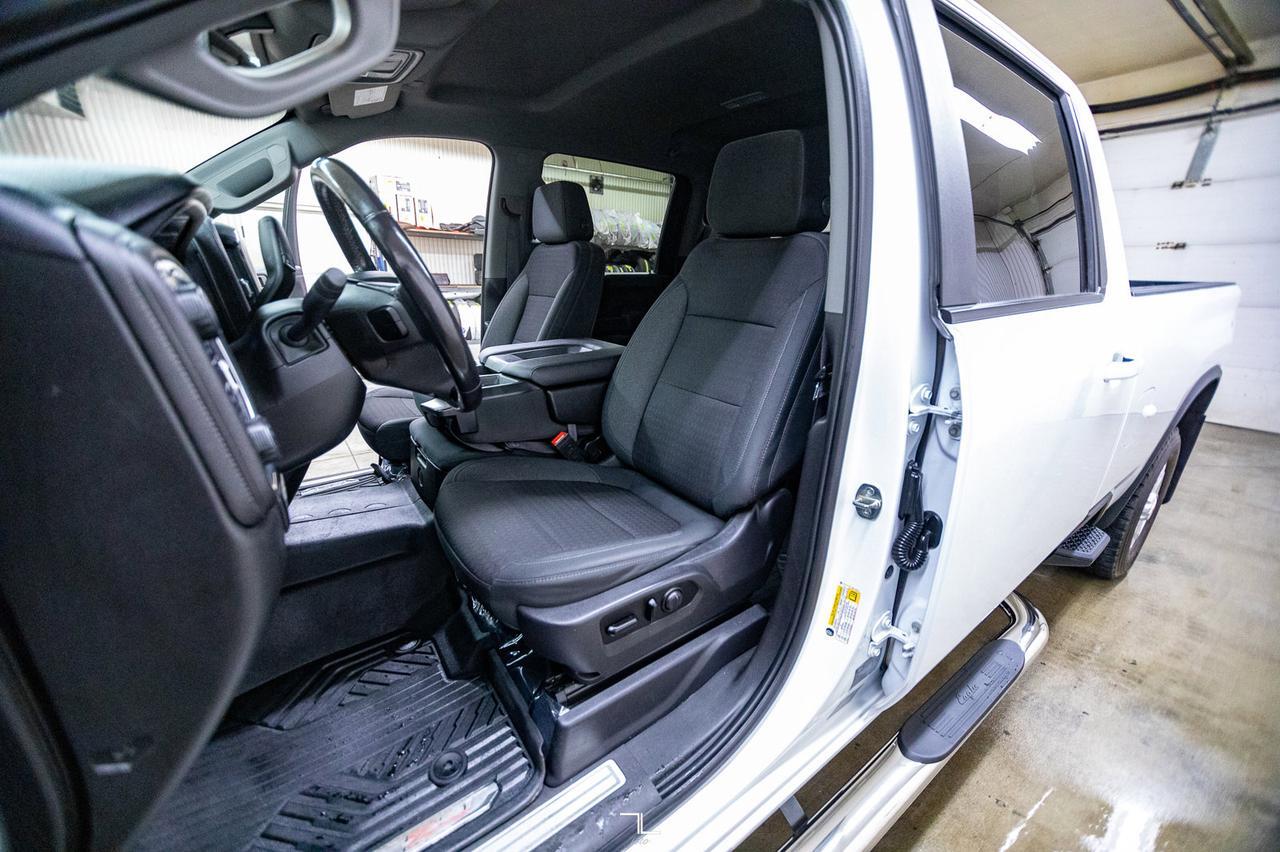 2021 Chevrolet Silverado 3500HD 4x4 Crew Cab LT Z71 Longbox Diesel BCam Red Deer AB