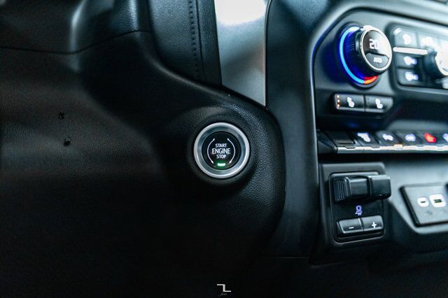 2021 Chevrolet Silverado 3500HD 4x4 Crew Cab LT Z71 Longbox Diesel BCam Red Deer AB