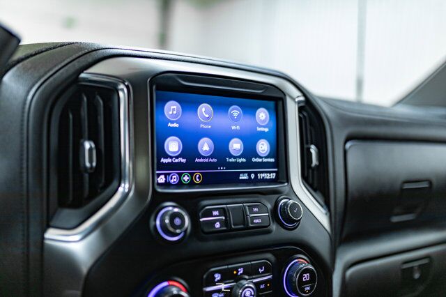 2021 Chevrolet Silverado 3500HD 4x4 Crew Cab LT Z71 Longbox Diesel BCam Red Deer AB