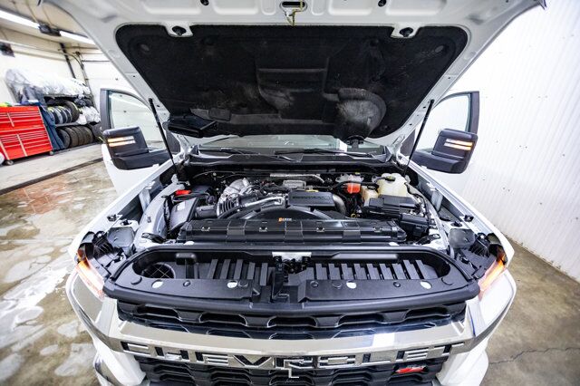 2021 Chevrolet Silverado 3500HD 4x4 Crew Cab LT Z71 Longbox Diesel BCam Red Deer AB