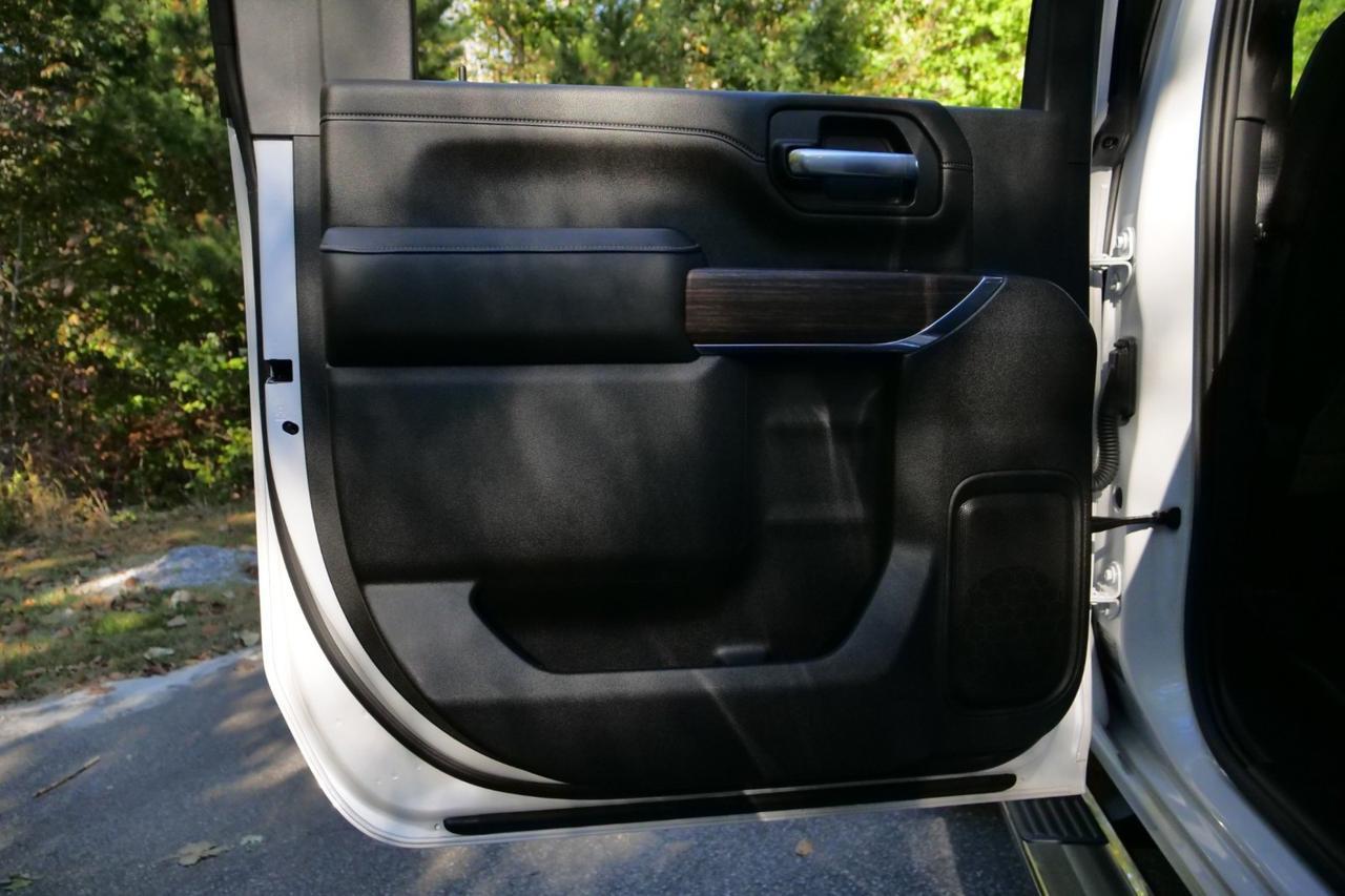 2021 Chevrolet Silverado 3500HD High Country 4X4 / Upgrades / Fuel Wheels / Duramax Lincolnton NC