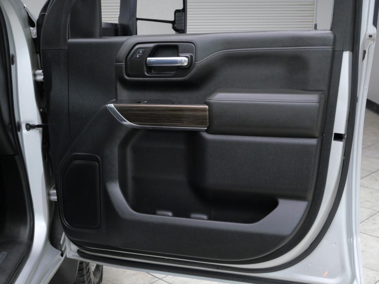 2021 Chevrolet Silverado 3500HD LT 6.6L Duramax 4x4 Mansfield TX