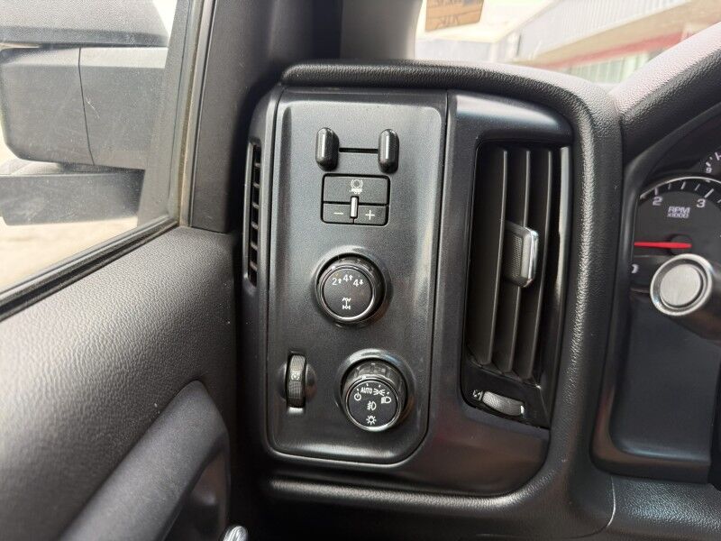 2021 Chevrolet Silverado 4500 4x4 Diesel Flatbed 74k mi's Collinsville OK