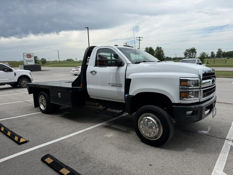 2021 Chevrolet Silverado 4500 4x4 Diesel Flatbed 74k mi's Collinsville OK