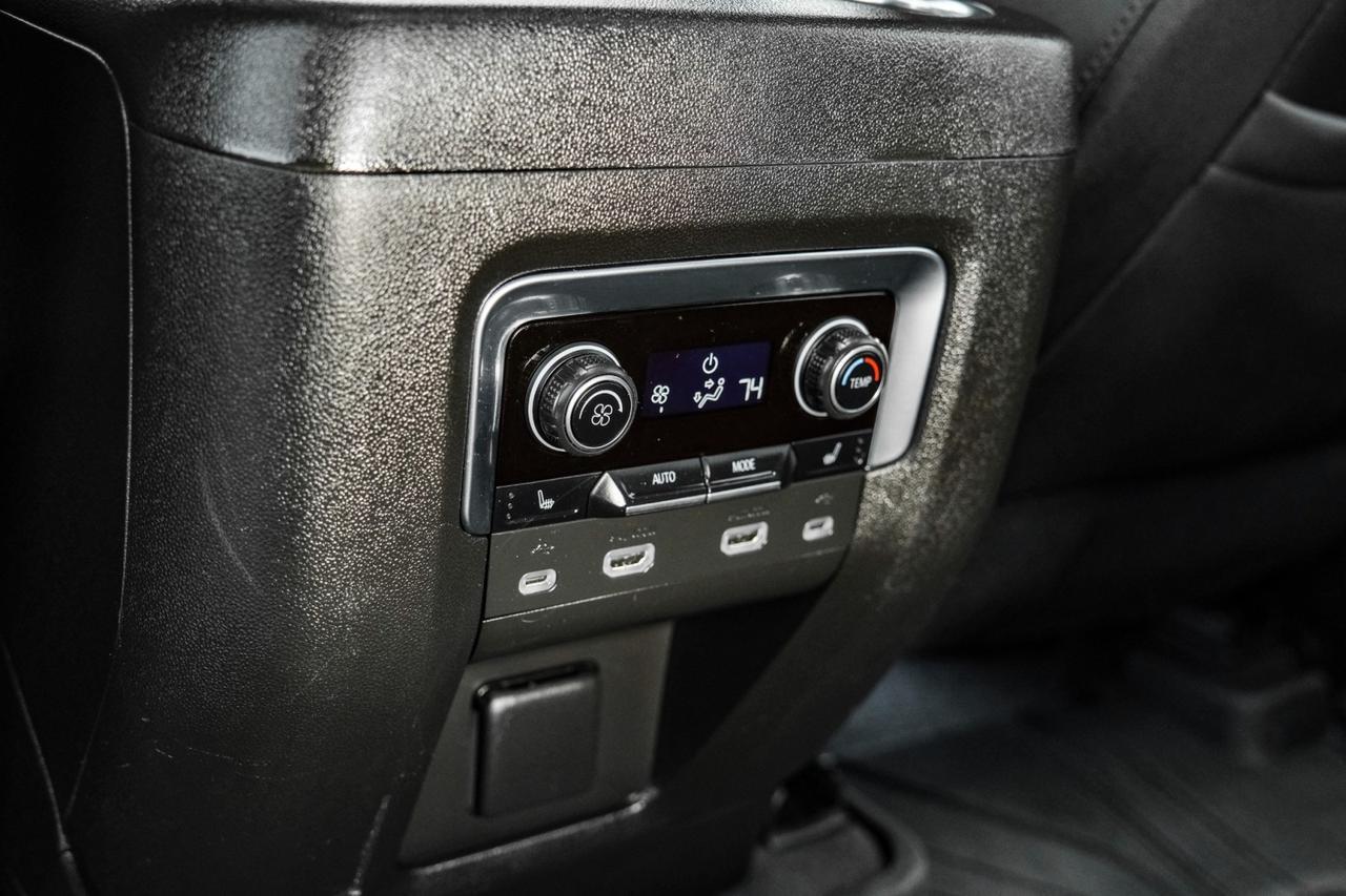 2021 Chevrolet Suburban HIGH COUNTRY 4WD HEADUP DISPLAY BLIND SPOT ASSIST NAVIGATION PANORAMA LEATHER SEATS Carrollton TX