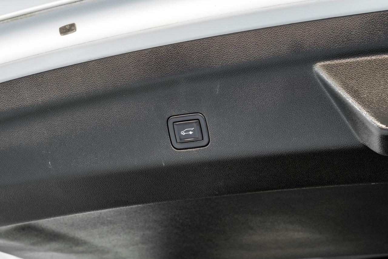 2021 Chevrolet Suburban HIGH COUNTRY 4WD HEADUP DISPLAY BLIND SPOT ASSIST NAVIGATION PANORAMA LEATHER SEATS Carrollton TX