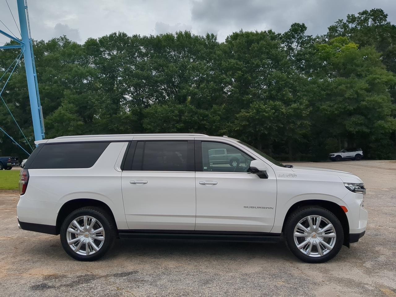 2021 Chevrolet Suburban High Country Appleton WI