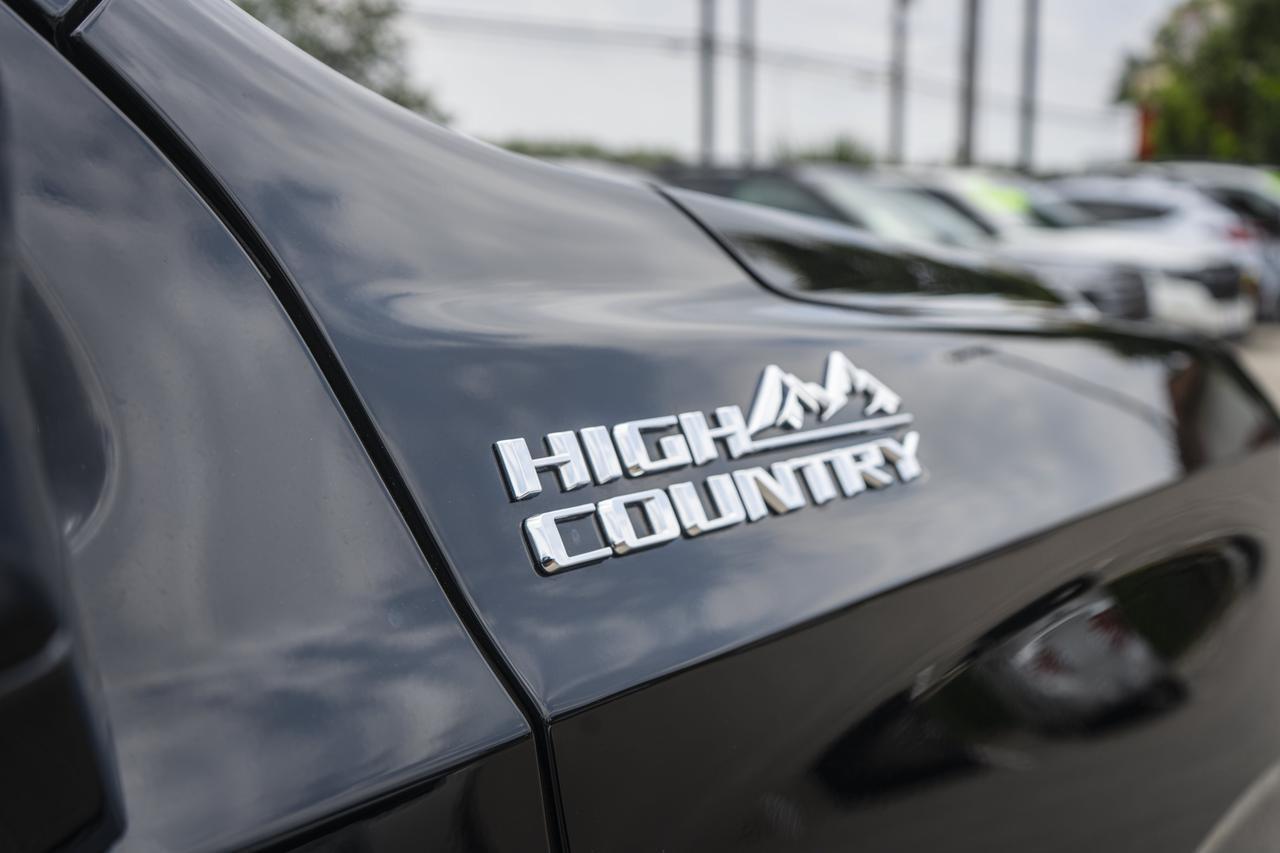 2021 Chevrolet Suburban High Country