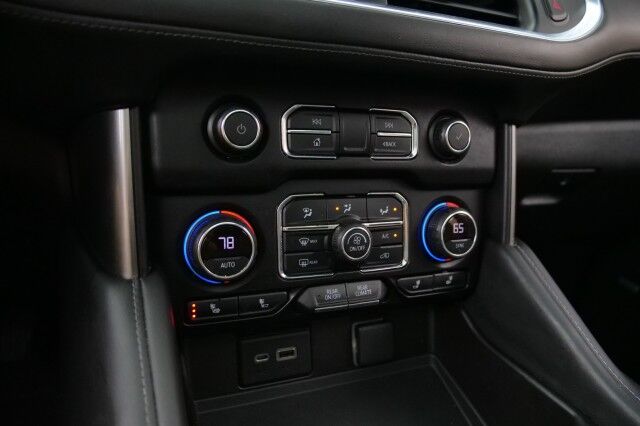 2021 Chevrolet Suburban LT 4WD / Panoramic Sunroof / Third Row / V8! High Point NC