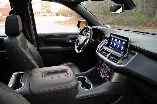 2021 Chevrolet Suburban LT 4WD / Panoramic Sunroof / Third Row / V8! High Point NC