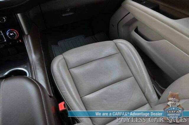 2021 Chevrolet Suburban LT / 4X4 / AutoStart / Power & Heated Leather Seats / Bose Speakers / Forward Collision Alert / Apple CarPlay & Android Auto / Keyless Entry & Start / Running Boards / Rear Park Assist / 3rd Row / Seats 8 / Tow Pkg Anchorage AK