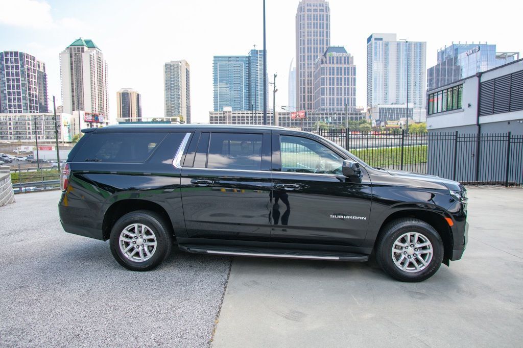 2021 Chevrolet Suburban LT