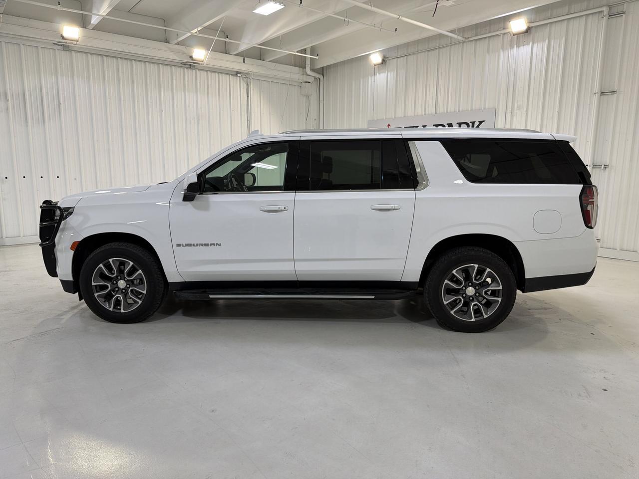 2021 Chevrolet Suburban LT