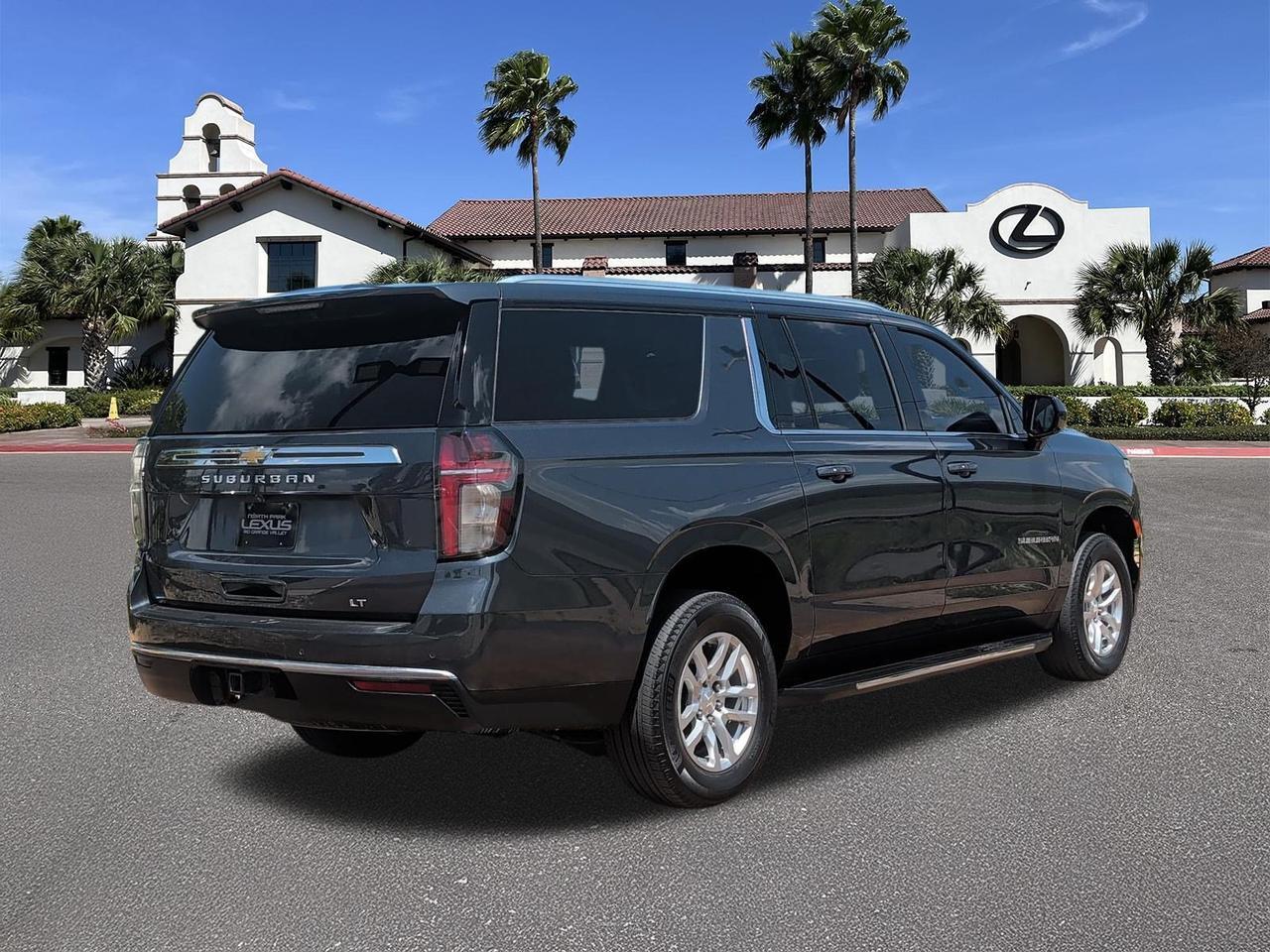 2021 Chevrolet Suburban LT