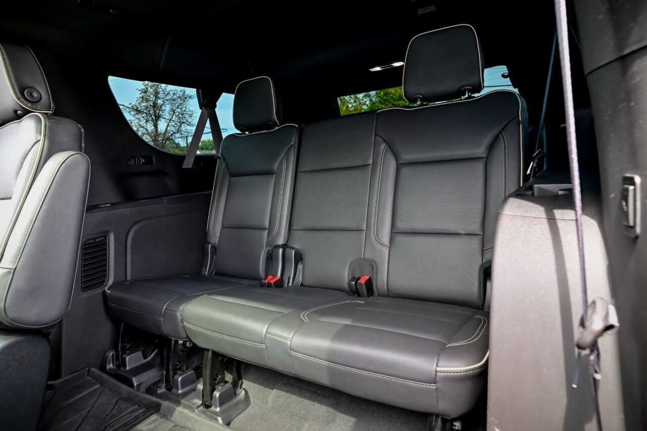 2021 Chevrolet Suburban Premier photo 21