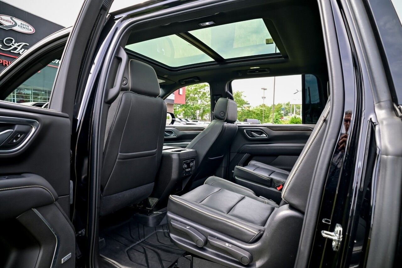 2021 Chevrolet Suburban Premier photo 18