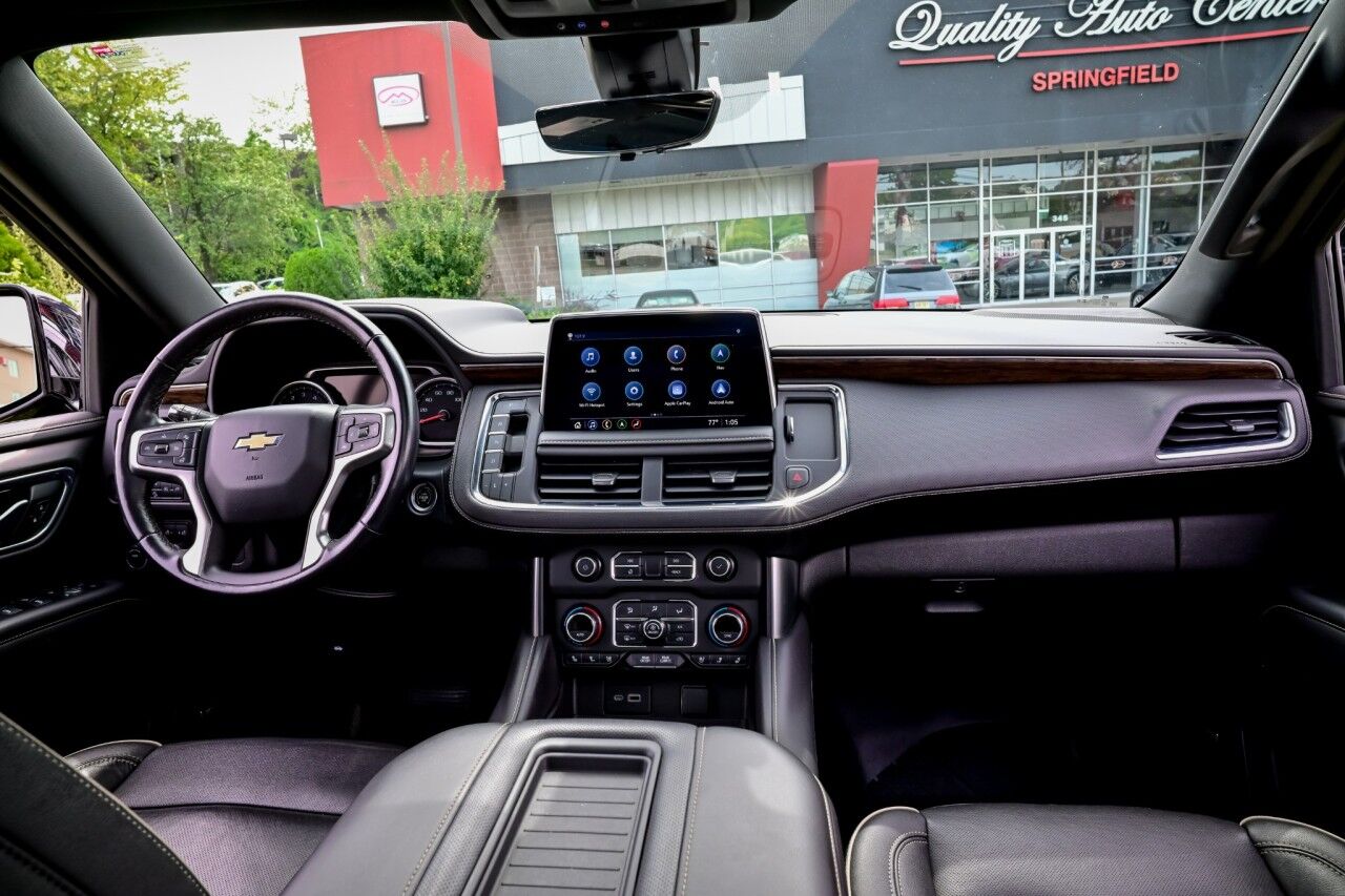2021 Chevrolet Suburban Premier photo 32