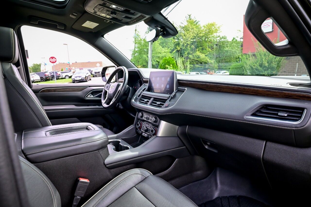 2021 Chevrolet Suburban Premier photo 28