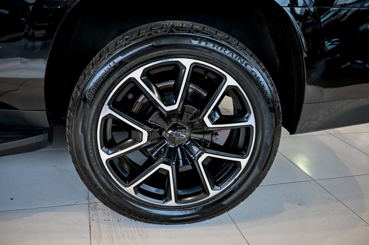 2021 Chevrolet Suburban RST, Nav and Entertainment Pkg, Pano Roof Springfield NJ