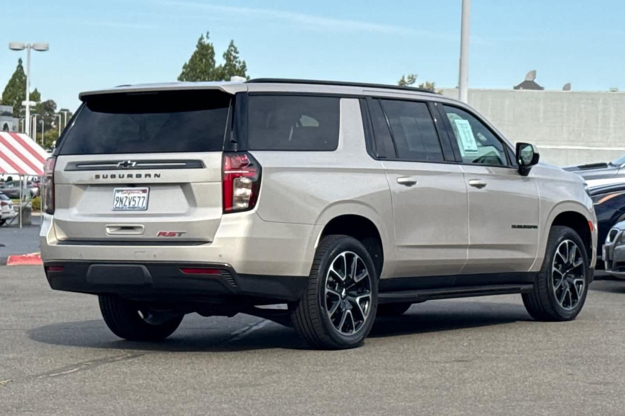 2021 Chevrolet Suburban RST