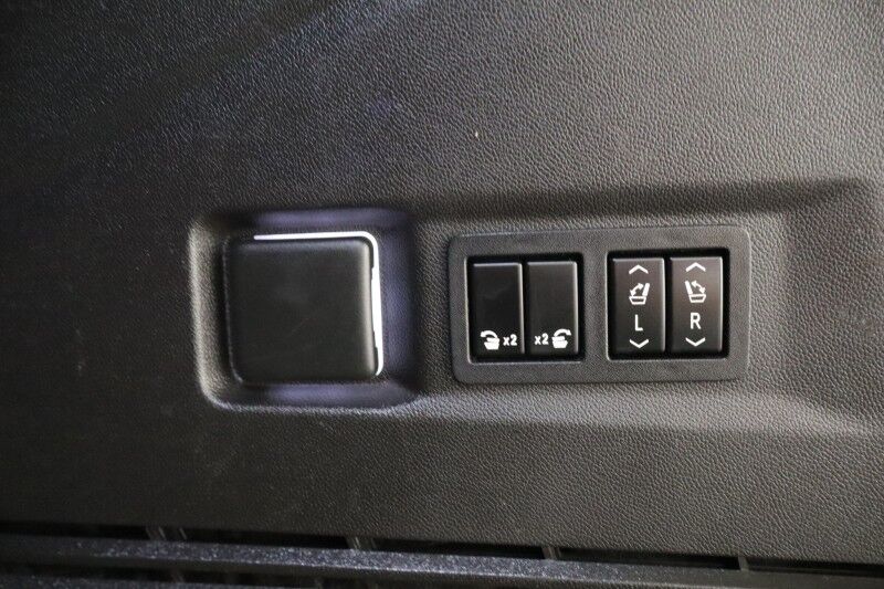 2021 Chevrolet Tahoe High Country 3.0L Diesel 2WD GPS TV's Sunroof NEW Tires Arlington TX