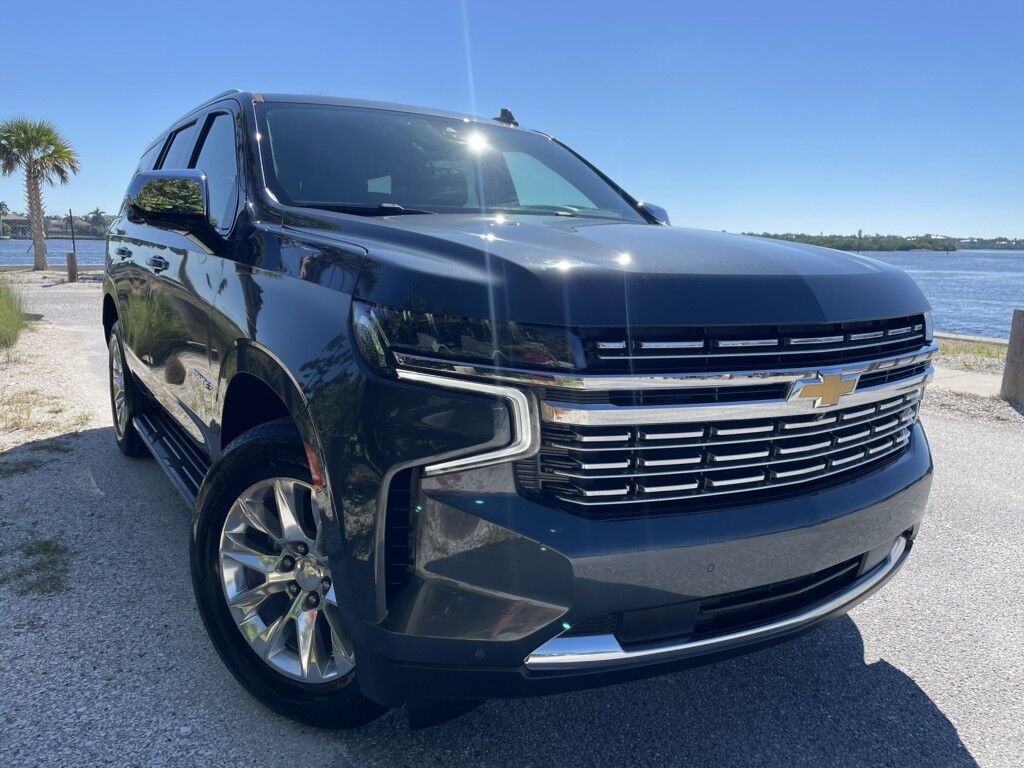 2021 Chevrolet Tahoe Premier~CLEAN CAR FAX~4X4~BLUETOOTH~CAMERA WASHER~COOLED SEATS~DRIVER ASSISTANCE PACKAGE~HEAD-Up DISPLAY~PANORAMIC MOONROOF / SUNROOF & SOUND SYSTEM~RUNNING BOARDS~ONLINE FINANCE AND SHIPPING!!!
