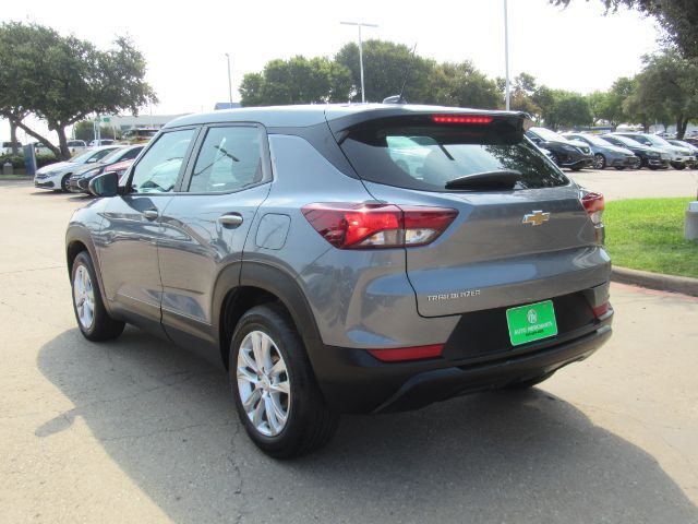 2021 Chevrolet Trailblazer LS photo 9