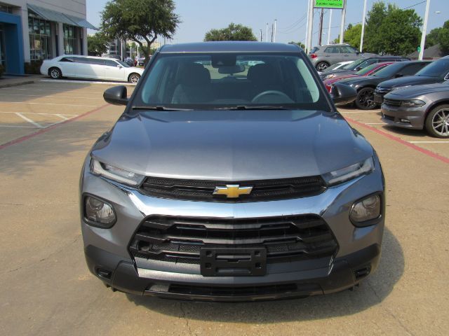 2021 Chevrolet Trailblazer LS photo 2